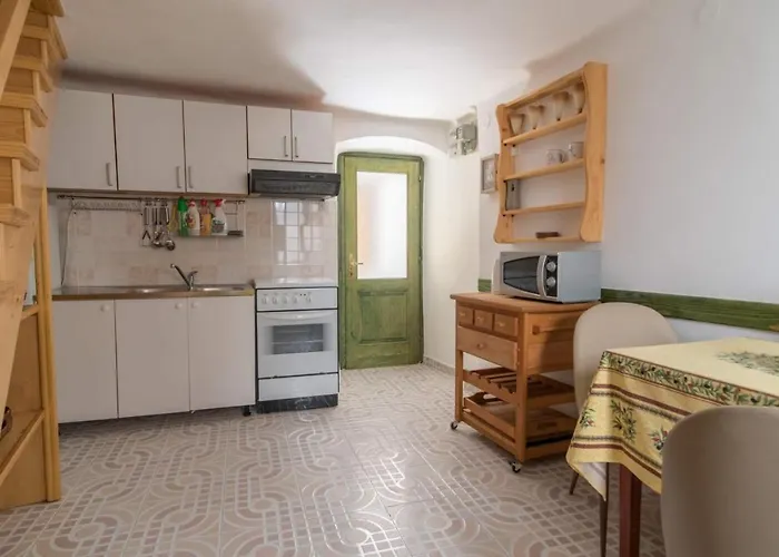 Rustica * Vrbnik (Primorje-Gorski Kotar)