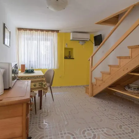 Apartment Rustica *