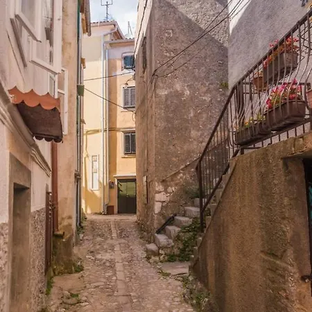 Rustica Apartment