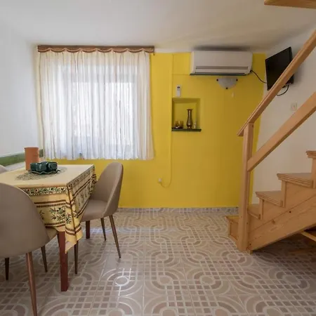 Rustica * Vrbnik (Primorje-Gorski Kotar)