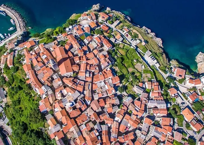 Rustica * Vrbnik (Primorje-Gorski Kotar)